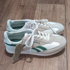 Reebok white and green low-profile sneakers